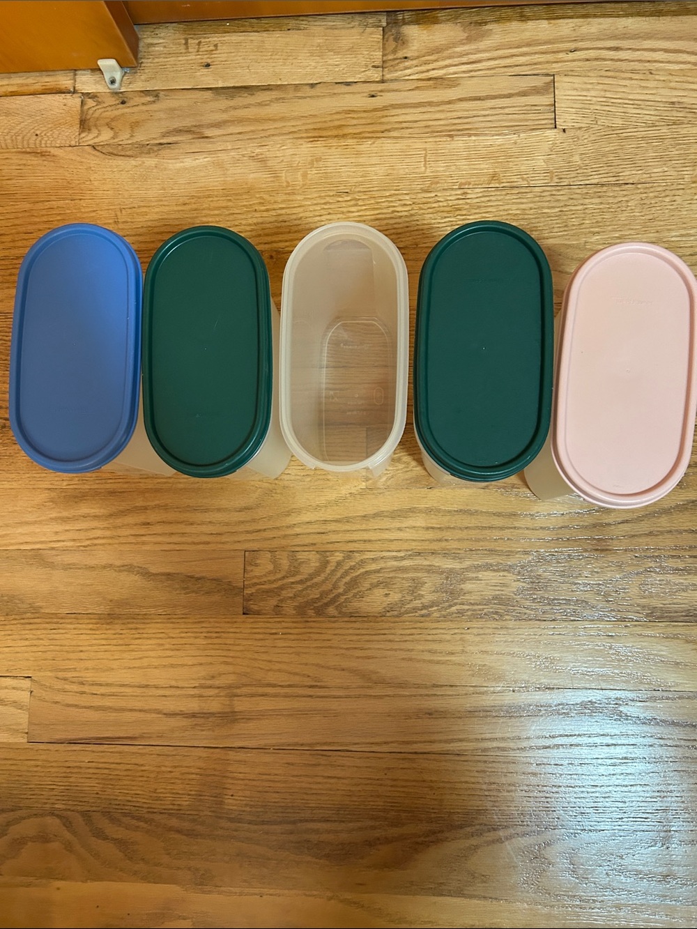 Tupperware - Picture 2 of 2